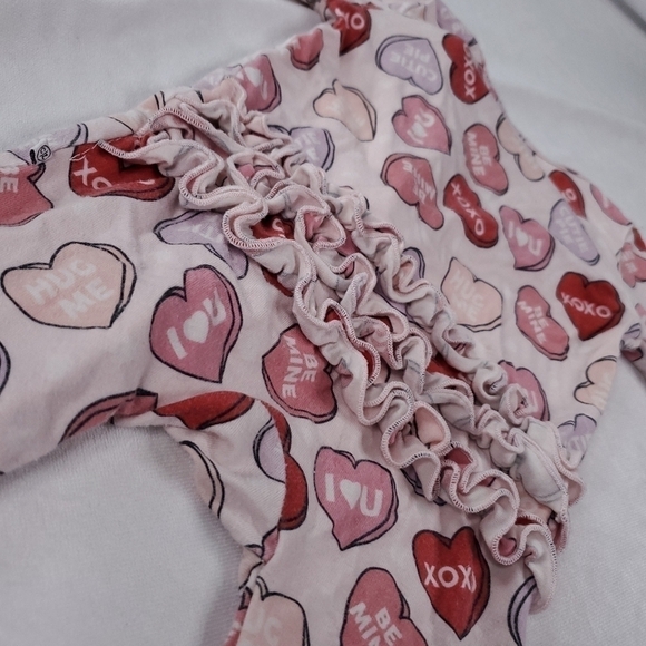 Caden Lane Ruffled Heart Zippered Footie Sleeper Pajama Newborn - Picture 10 of 12
